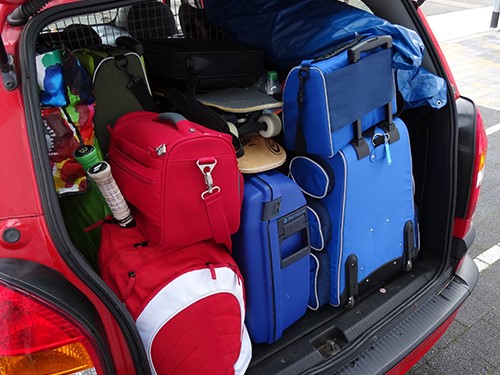 Consejos-para-ordenar-el-equipaje-en-tu-carro-para-estas-vacaciones3